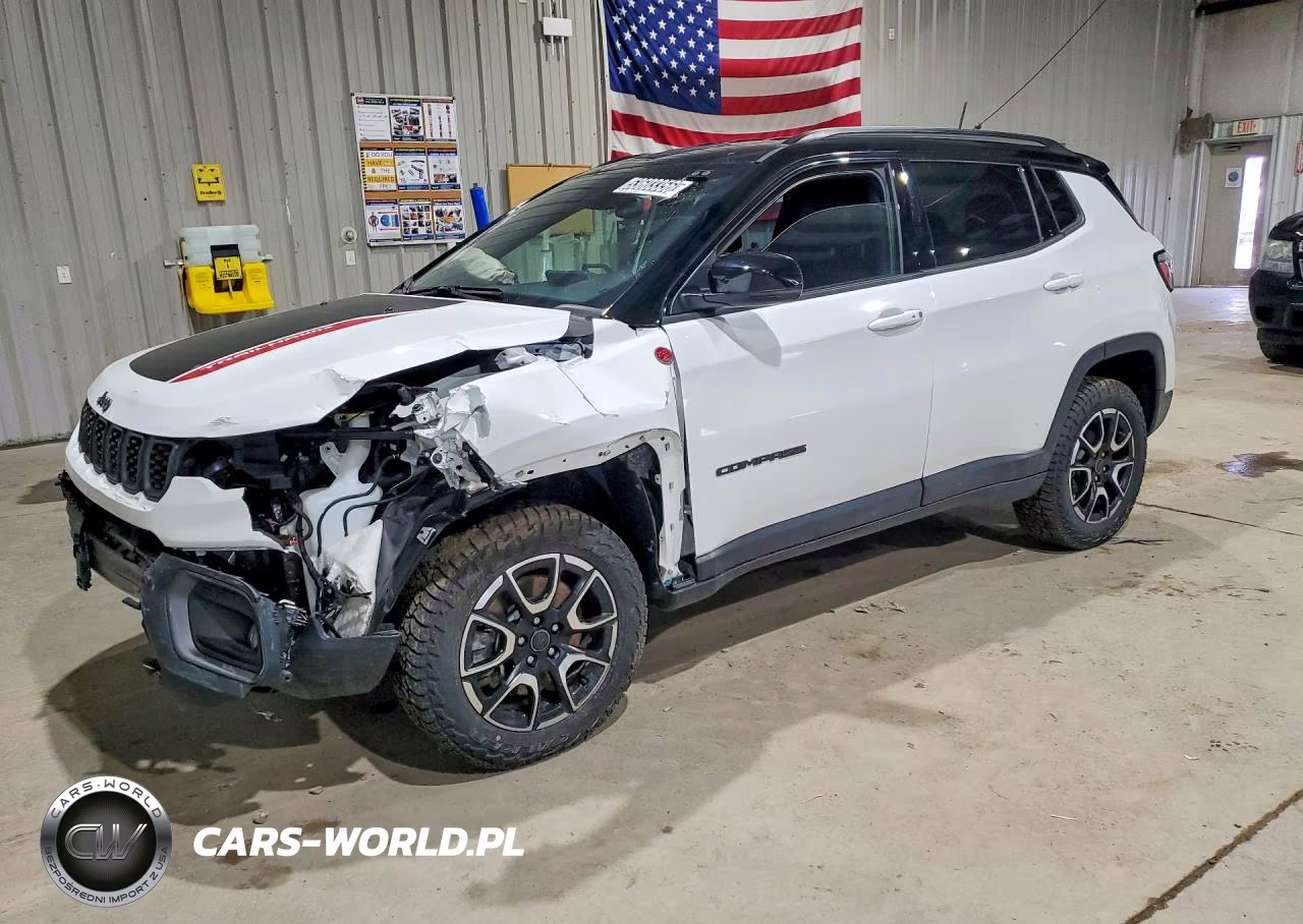 2025 Jeep Compass Trailhawk
