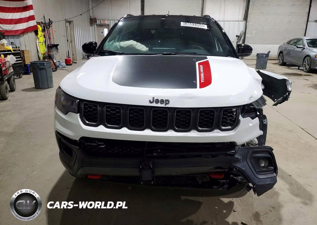 2025 Jeep Compass Trailhawk VIN:3C4NJDDN4ST590273 - 5