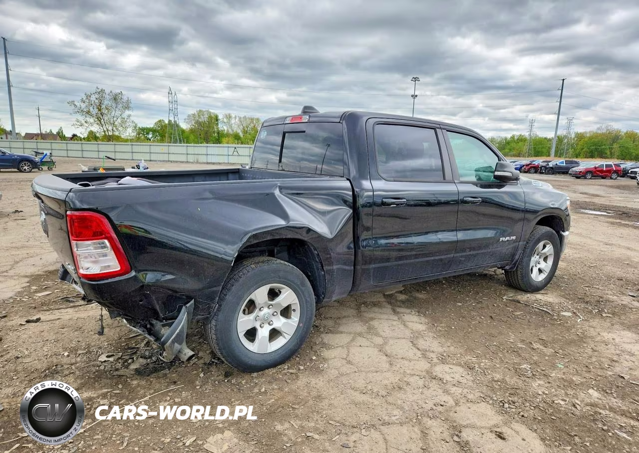 2021 Ram 1500 Big Horn VIN:1C6RRFFG9MN627042 - 3