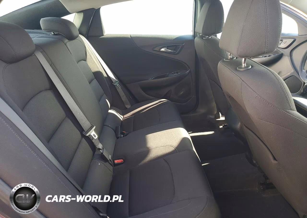 2019 Chevrolet Malibu Ls VIN:1G1ZB5ST8KF200462 - 10