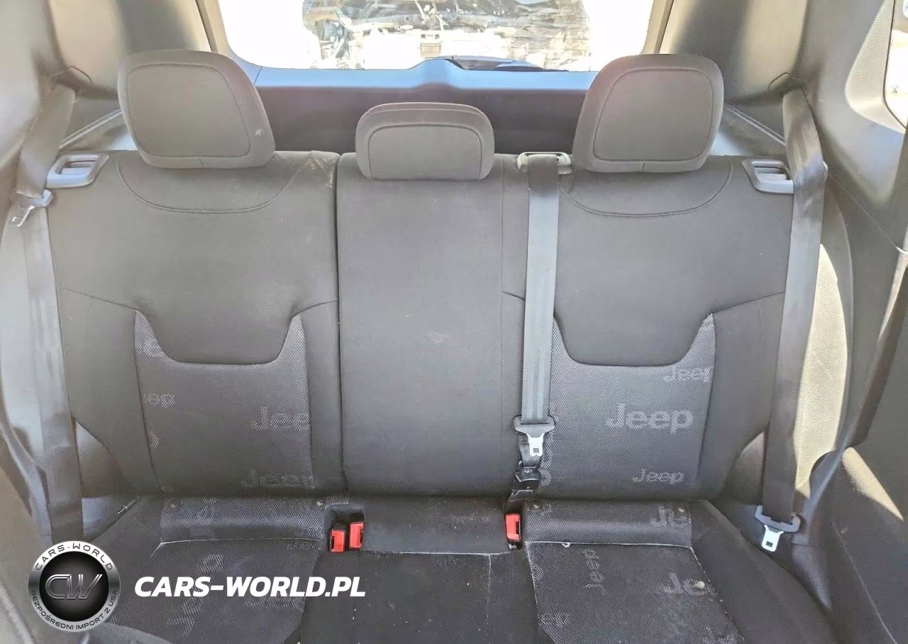 2017 Jeep Renegade Sport VIN:ZACCJAAB8HPE61517 - 10