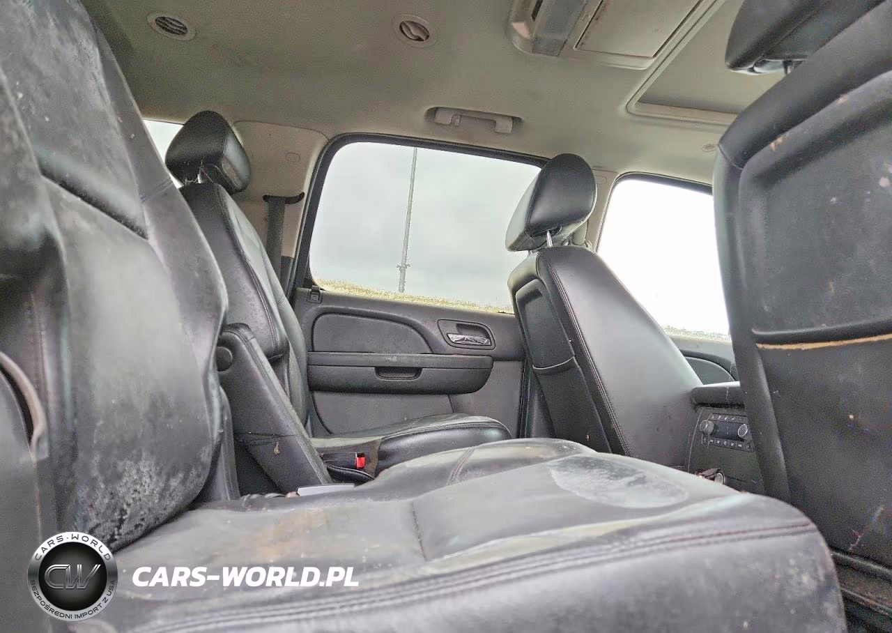 2010 Chevrolet Suburban K1500 Ltz VIN:1GNUKKE35AR220071 - 11