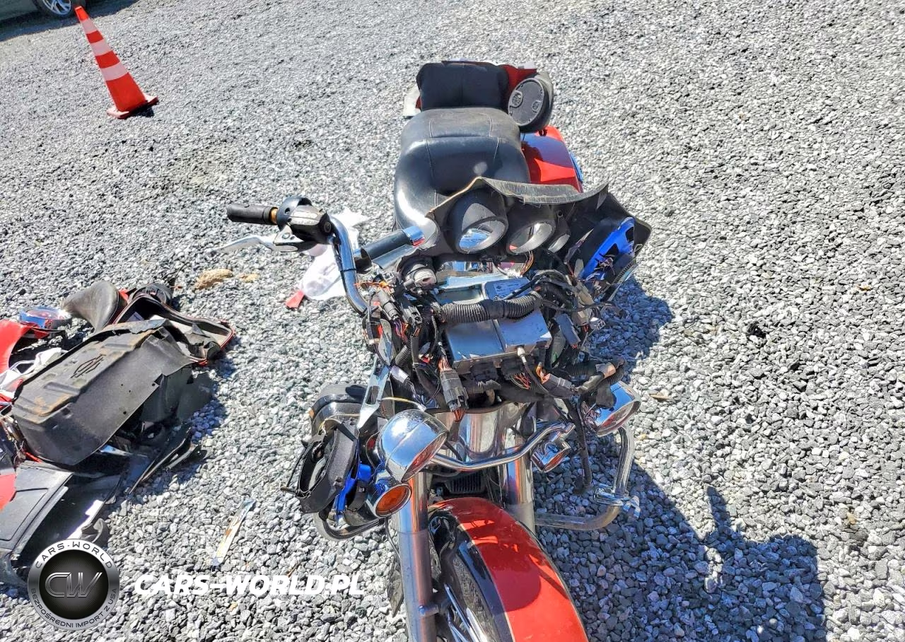 2010 Harley-Davidson Flhtk VIN:1HD1KEM11AB673365 - 5