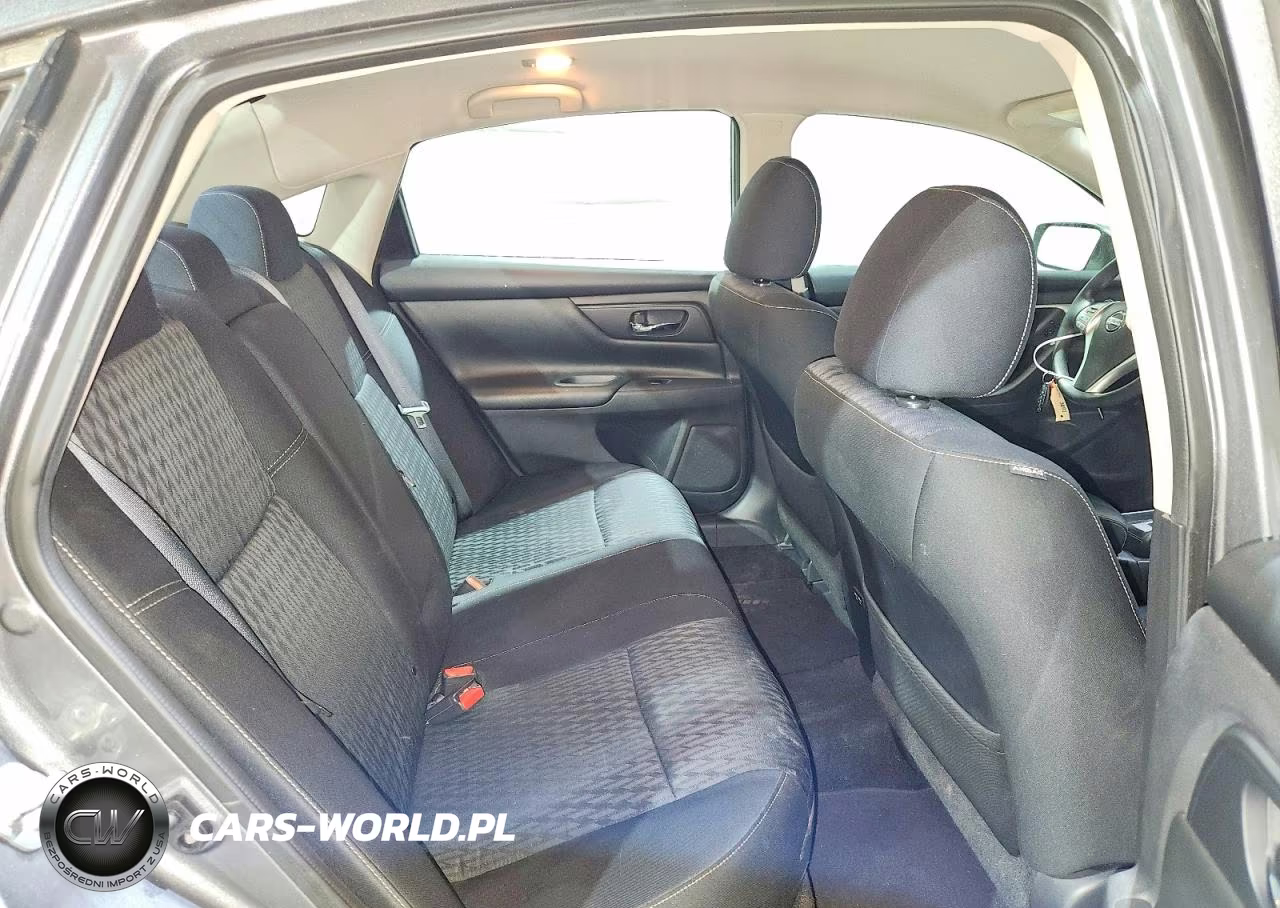 2018 Nissan Altima 2.5 S VIN:1N4AL3AP1JC188073 - 10