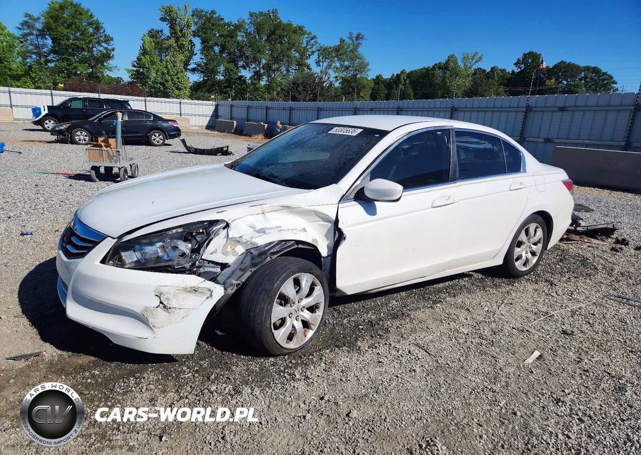 2011 Honda Accord Lx – zdjęcie 1 z 13