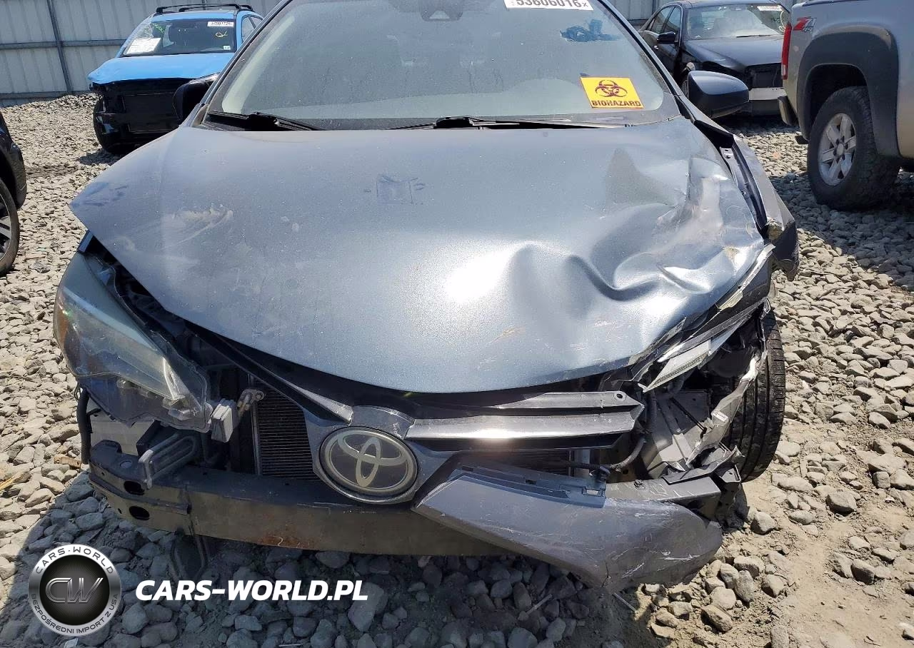 2018 Toyota Corolla Le VIN:5YFBURHEXJP818408 - 11