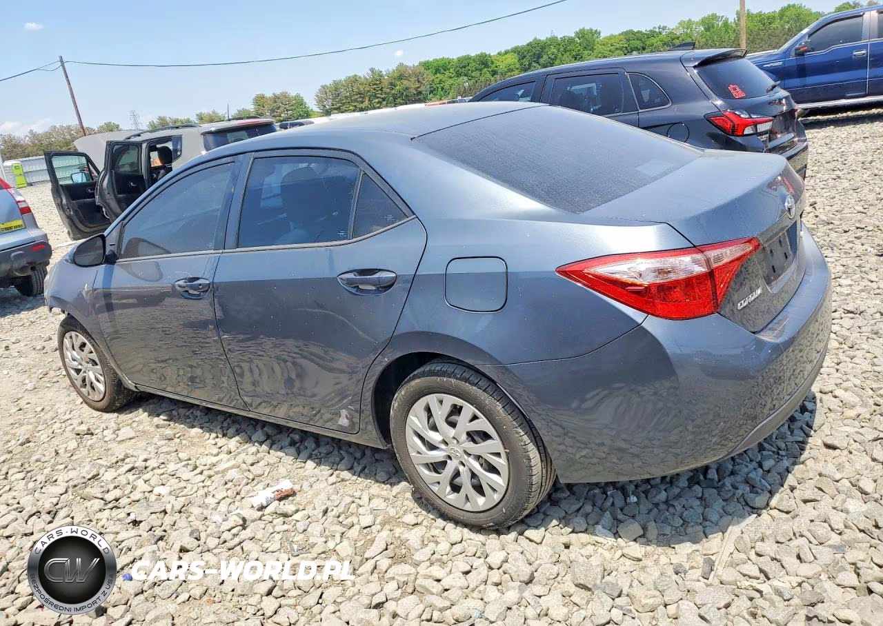 2018 Toyota Corolla Le VIN:5YFBURHEXJP818408 - 2
