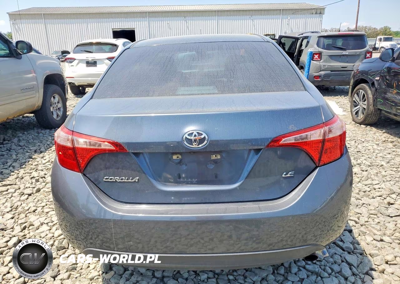 2018 Toyota Corolla Le VIN:5YFBURHEXJP818408 - 6