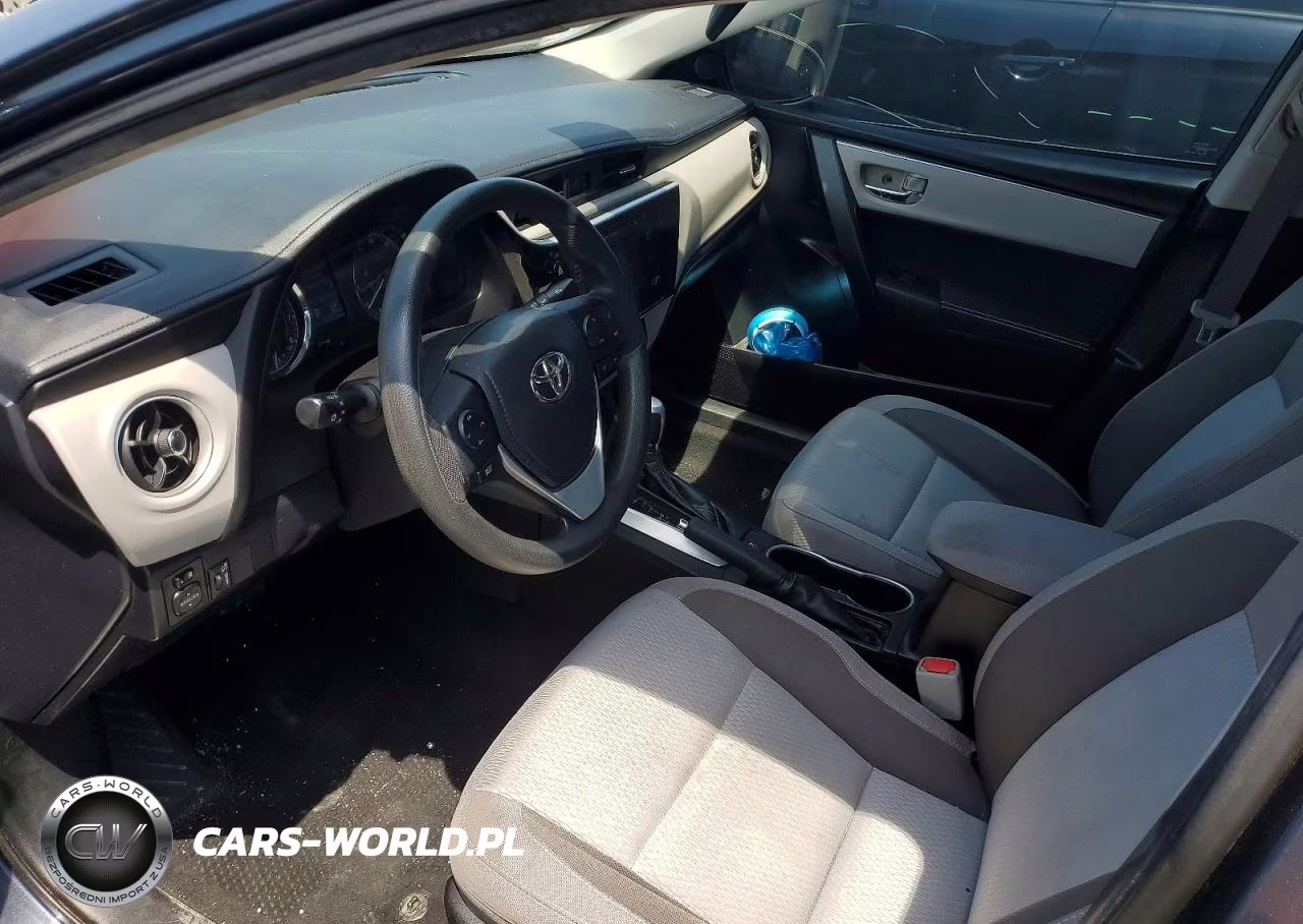 2018 Toyota Corolla Le VIN:5YFBURHEXJP818408 - 8