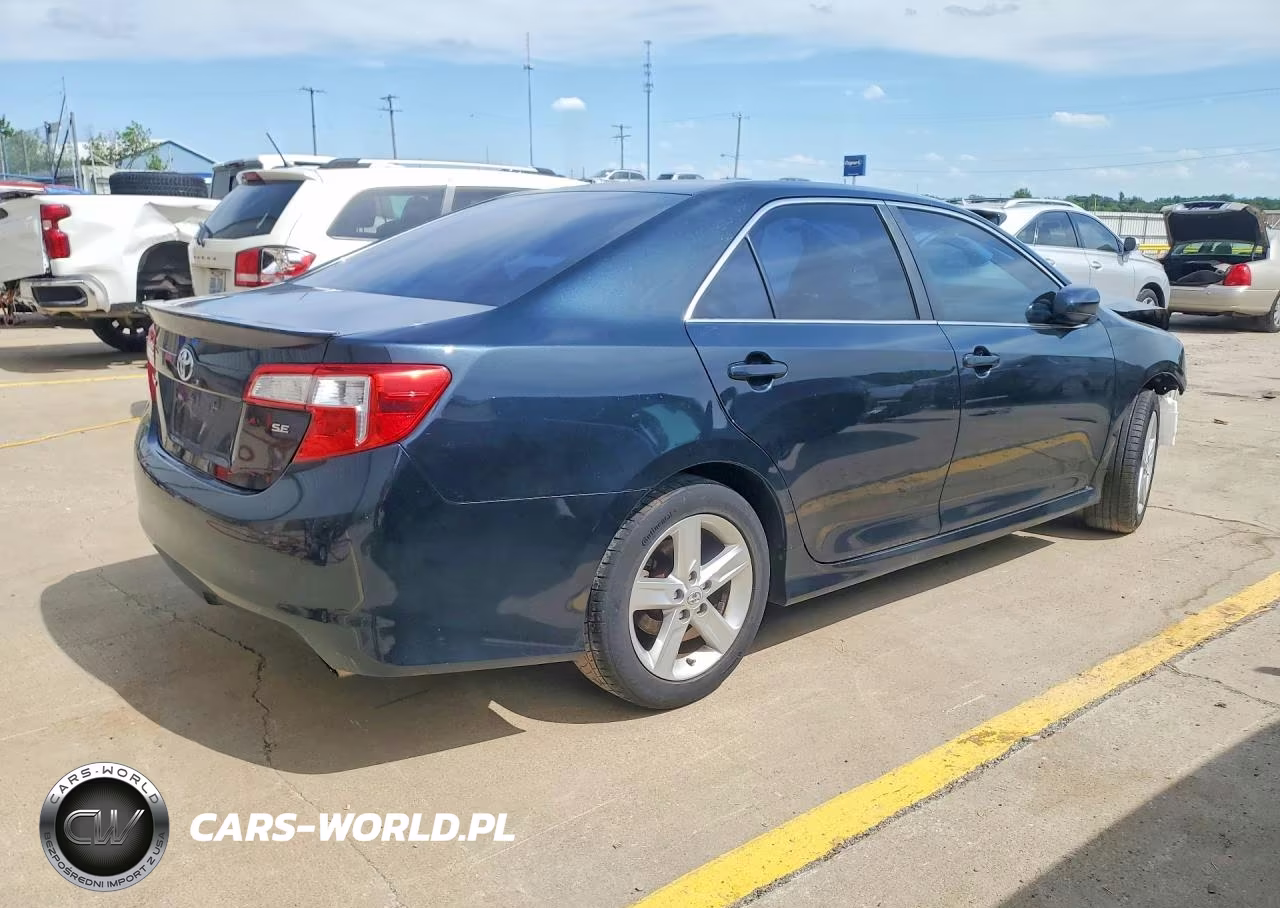 2014 Toyota Camry Se VIN:4T1BF1FK7EU777664 - 3