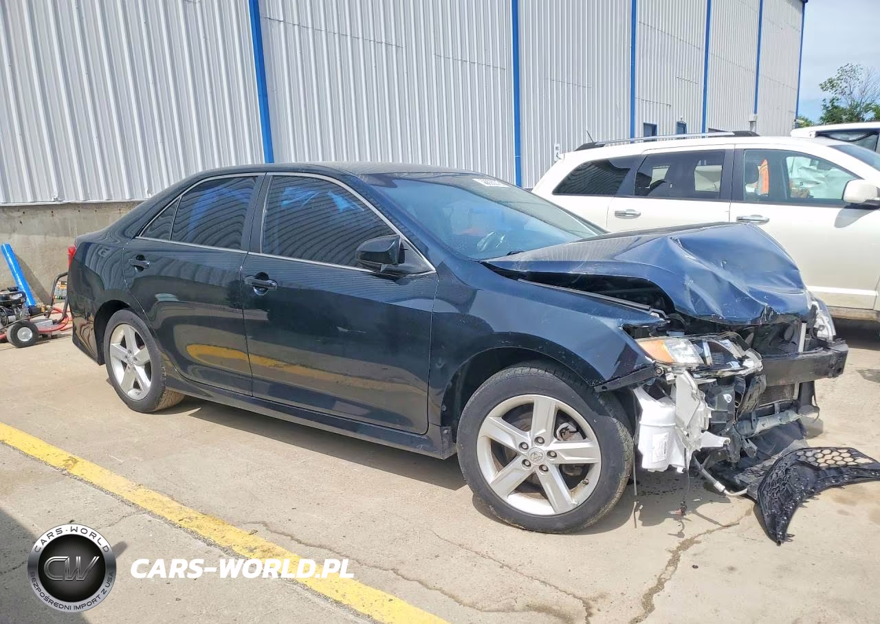 2014 Toyota Camry Se VIN:4T1BF1FK7EU777664 - 4