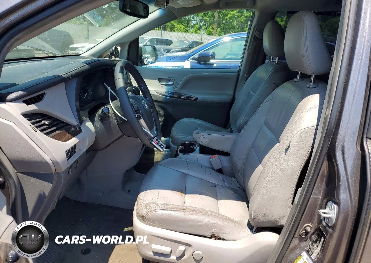 2017 Toyota Sienna Xle 8-Passenger VIN:5TDYZ3DC1HS820238 - 7