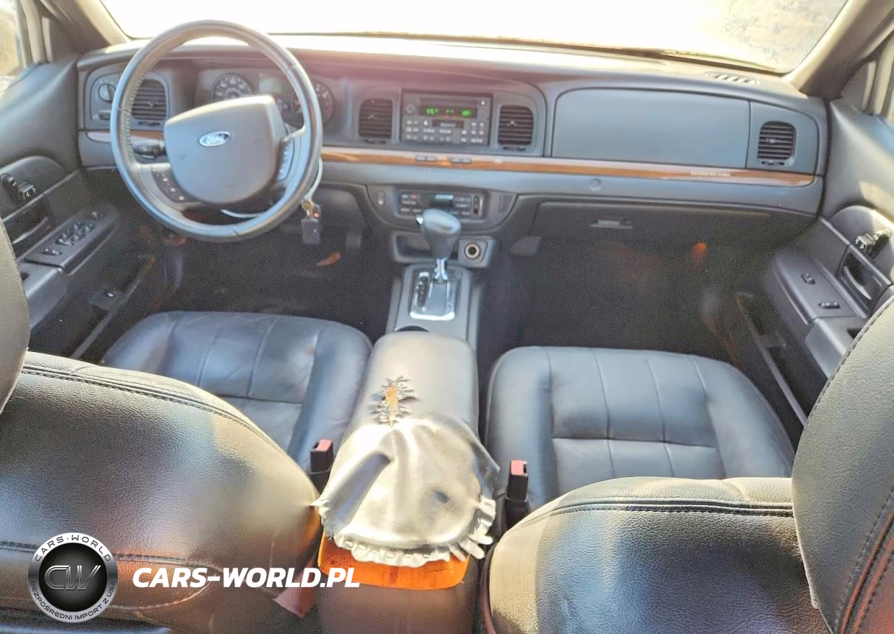 2007 Ford Crown Victoria VIN:2FAFP74V76X105266 - 8