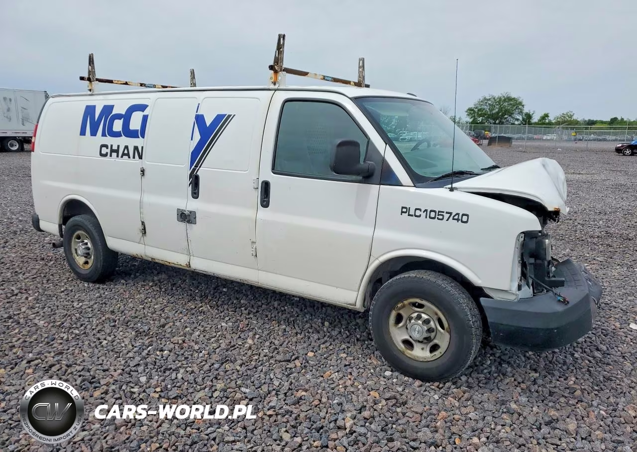 2015 Chevrolet Express G2500 VIN:1GCWGGFF3F1101742 - 4