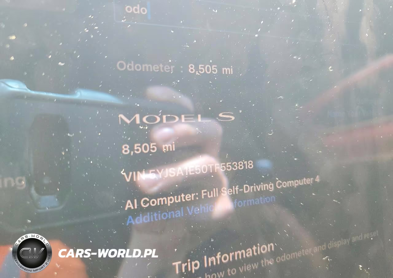 2026 Tesla Model S VIN:5YJSA1E50TF553818 - 9