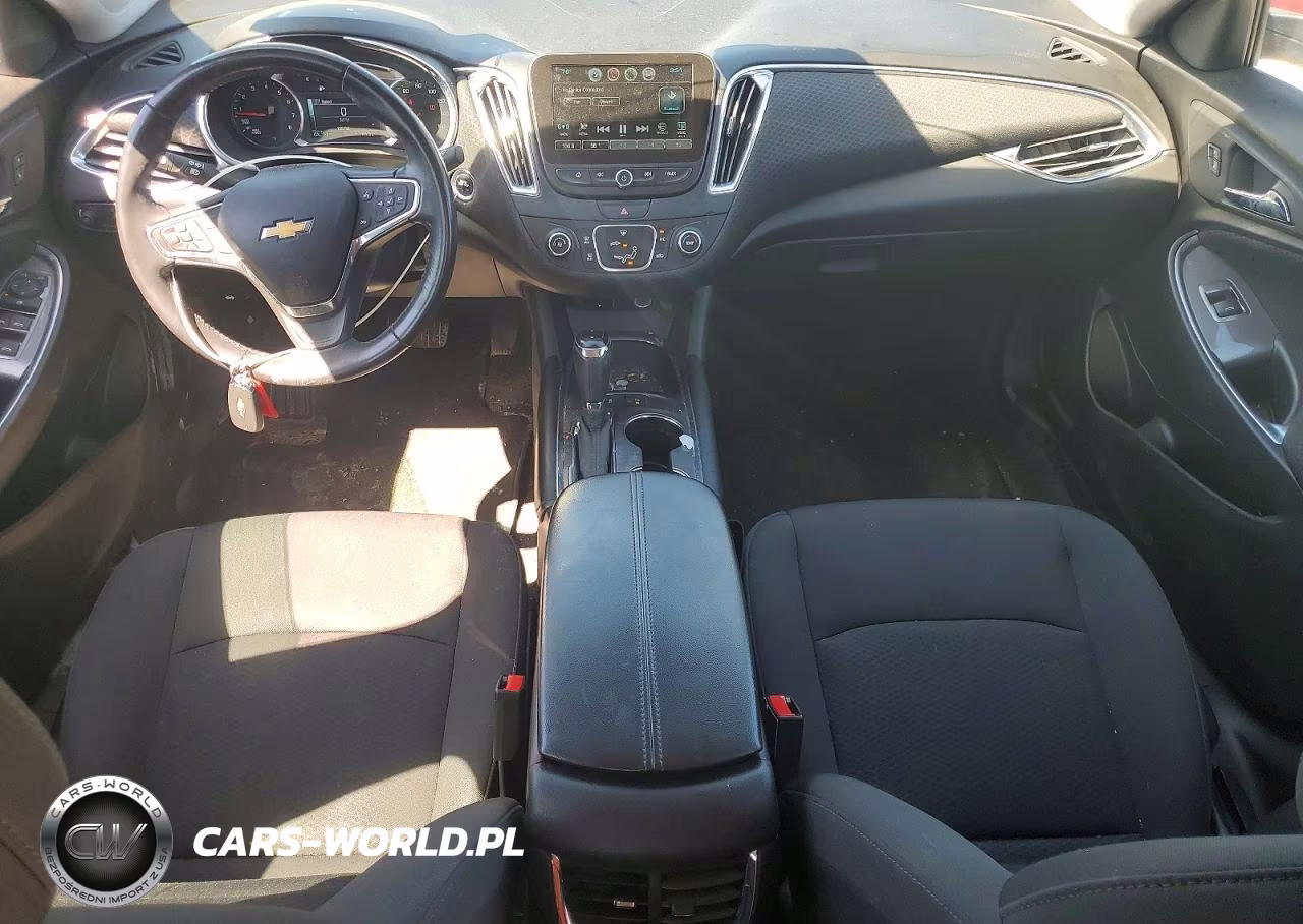 2018 Chevrolet Malibu Lt VIN:1G1ZD5ST6JF266324 - 8