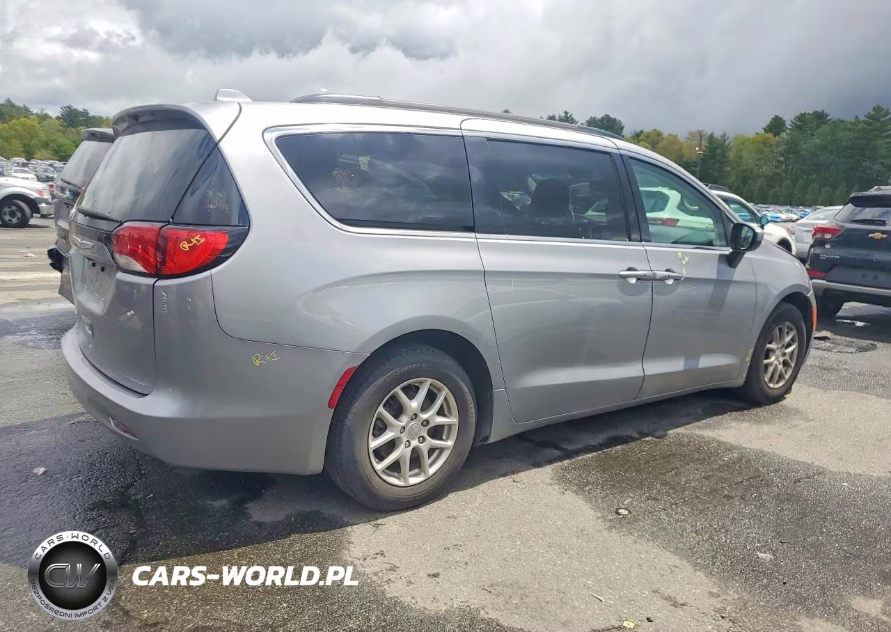 2020 Chrysler Voyager Lxi VIN:2C4RC1DG5LR260724 - 3