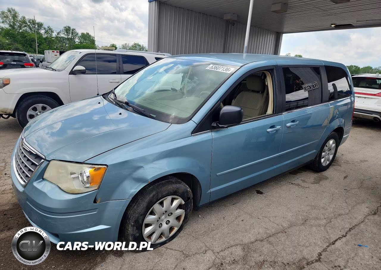 2010 Chrysler Town & Country Lx