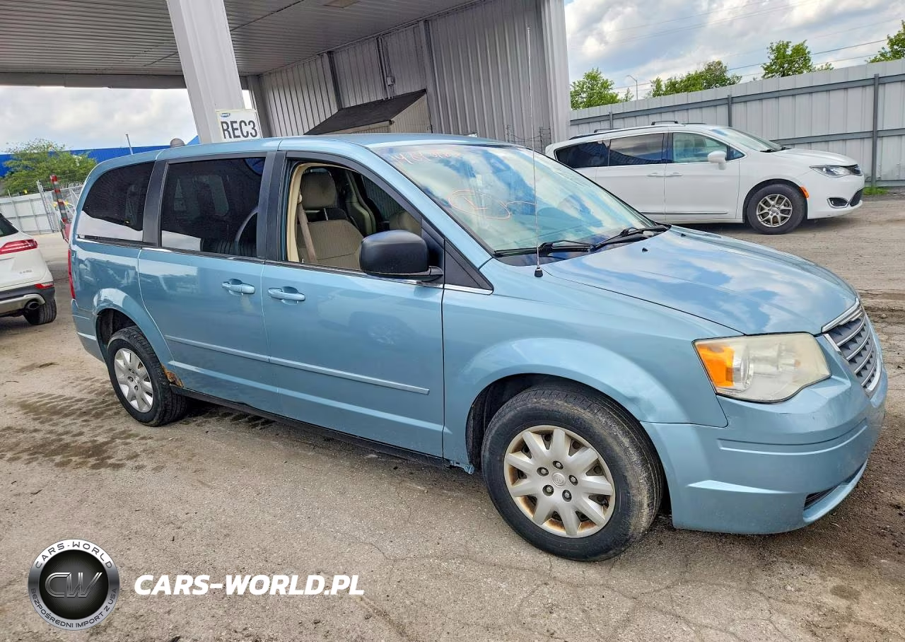 2010 Chrysler Town & Country Lx VIN:2A4RR4DE0AR215051 - 4