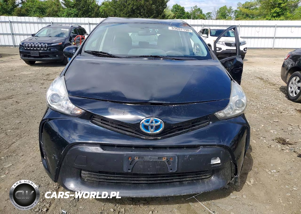 2017 Toyota Prius V Two VIN:JTDZN3EU5HJ059914 - 5