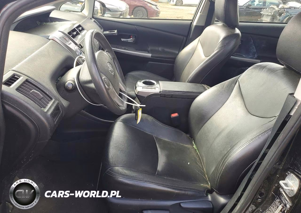 2017 Toyota Prius V Two VIN:JTDZN3EU5HJ059914 - 7