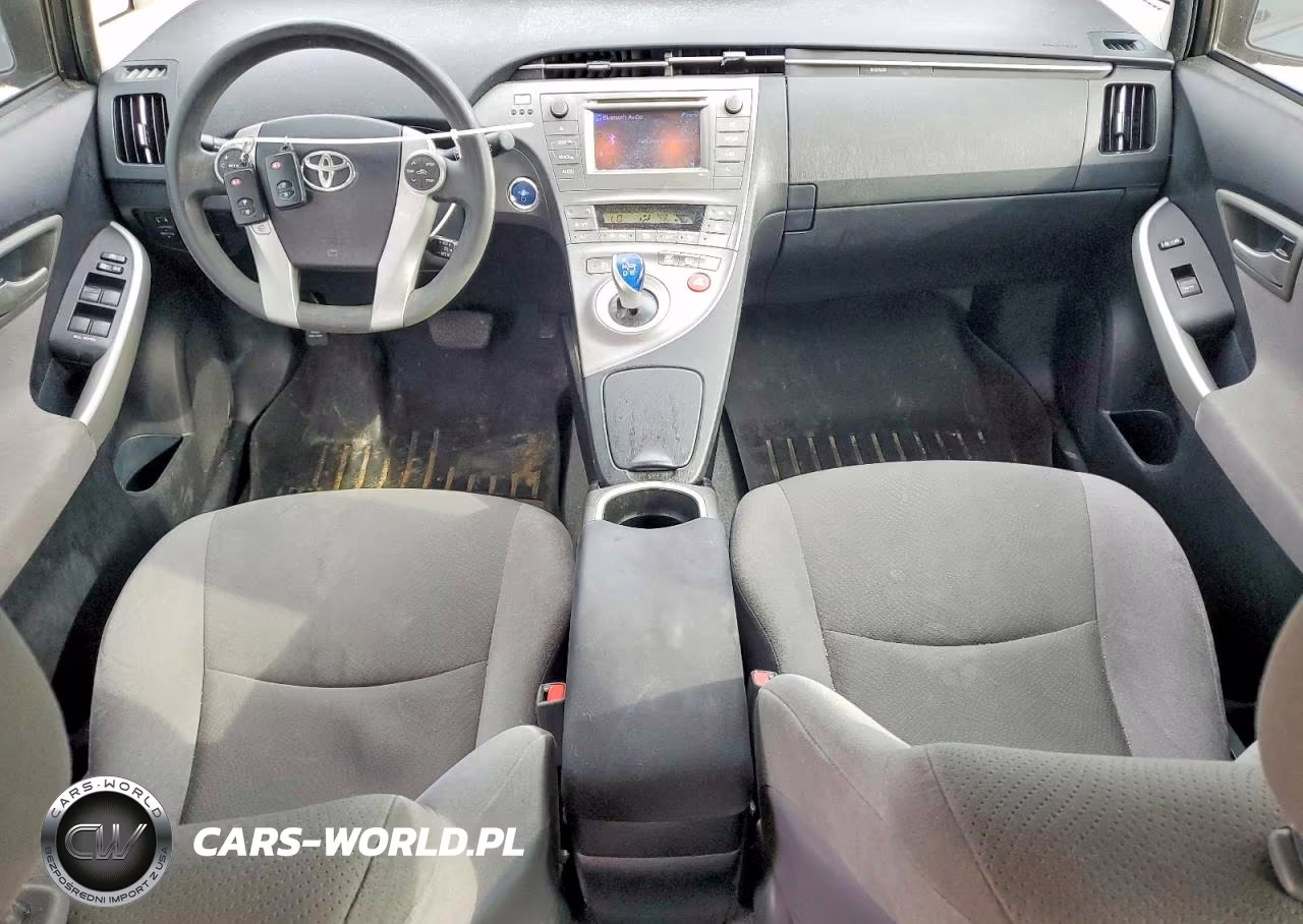 2014 Toyota Prius Two VIN:JTDKN3DU1E1736696 - 8