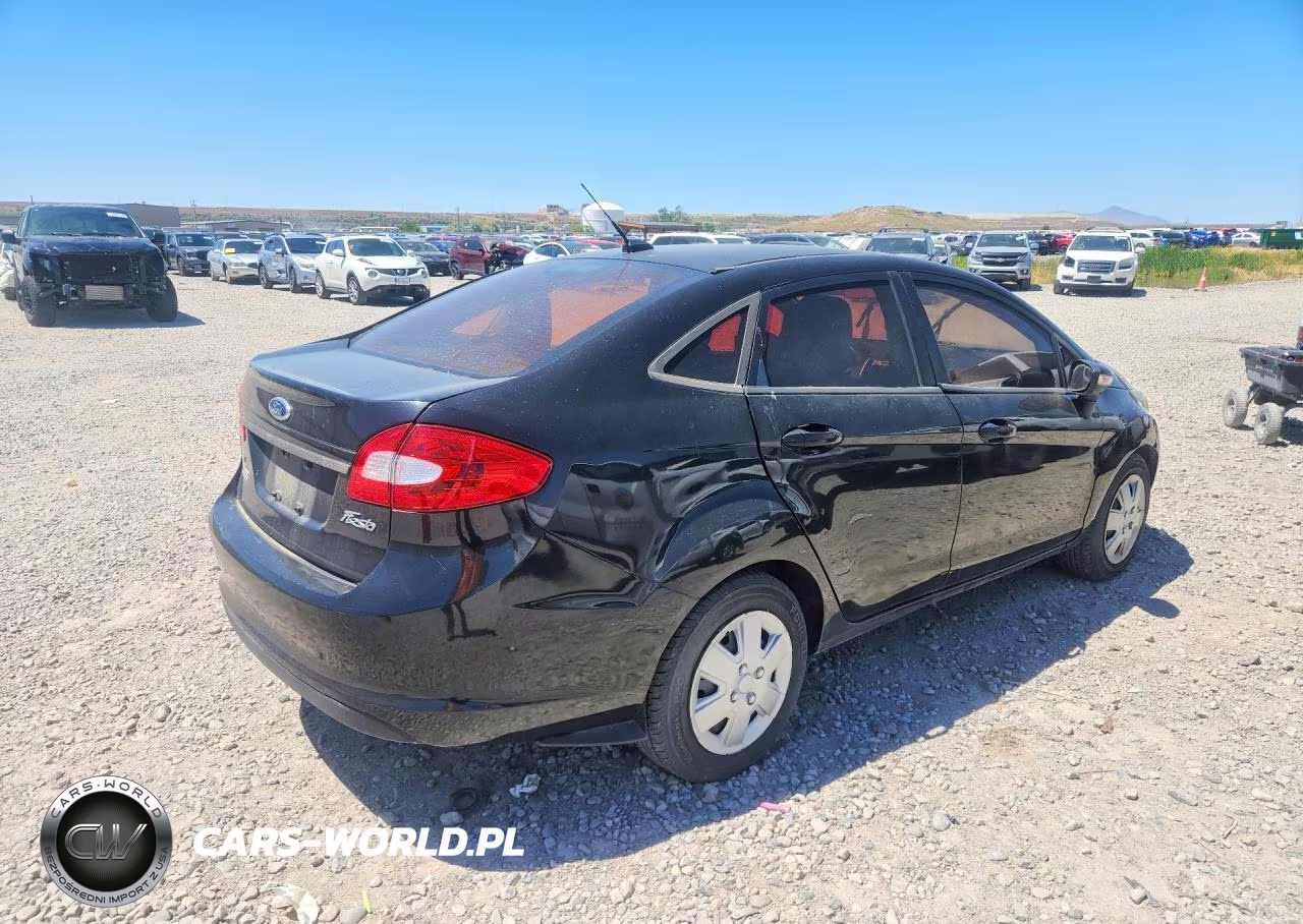 2013 Ford Fiesta Se VIN:3FADP4BJ4DM227615 - 3