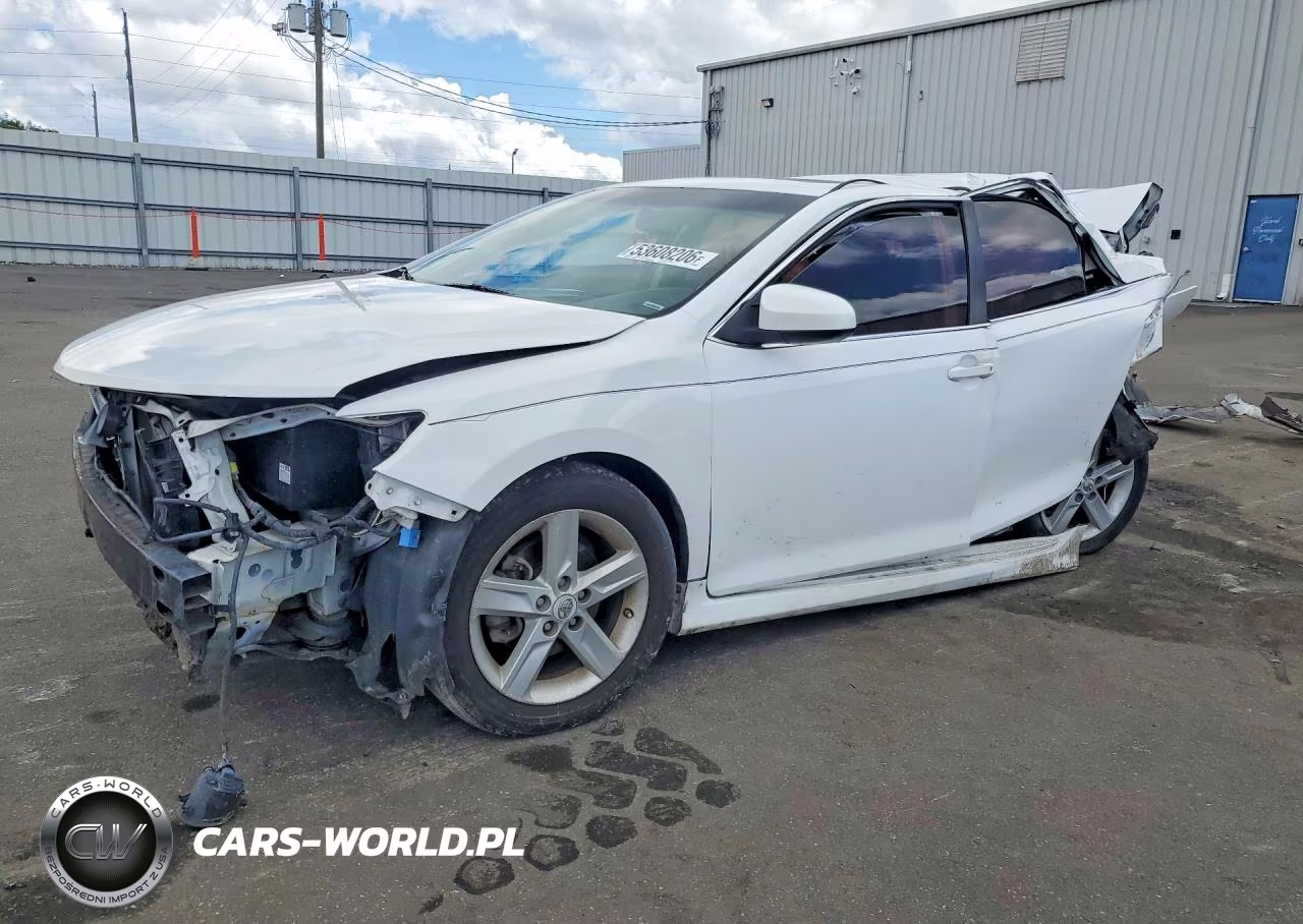 2012 Toyota Camry Se – zdjęcie 1 z 13