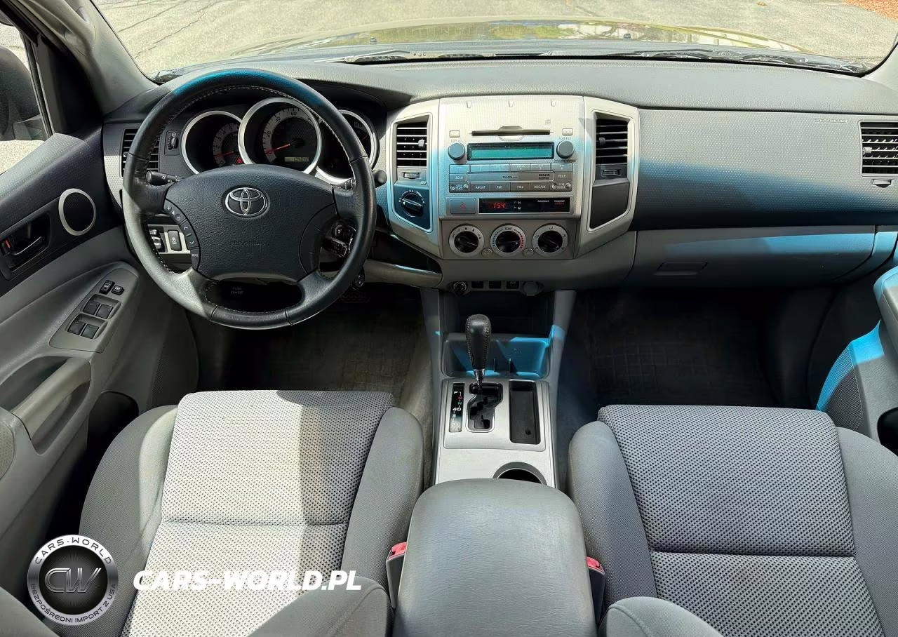 2011 Toyota Tacoma Double Cab VIN:3TMLU4EN4BM071683 - 9