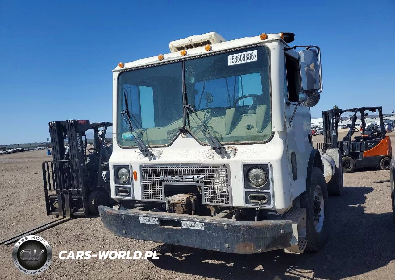 2005 Mack Mr688P Semi Truck VIN:1M2K194Y45M029572 - 2