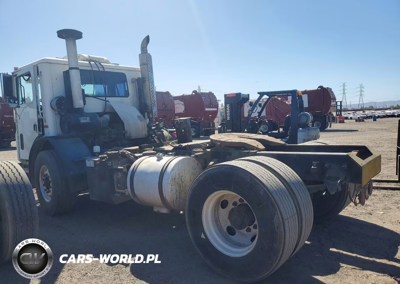 2005 Mack Mr688P Semi Truck VIN:1M2K194Y45M029572 - 3