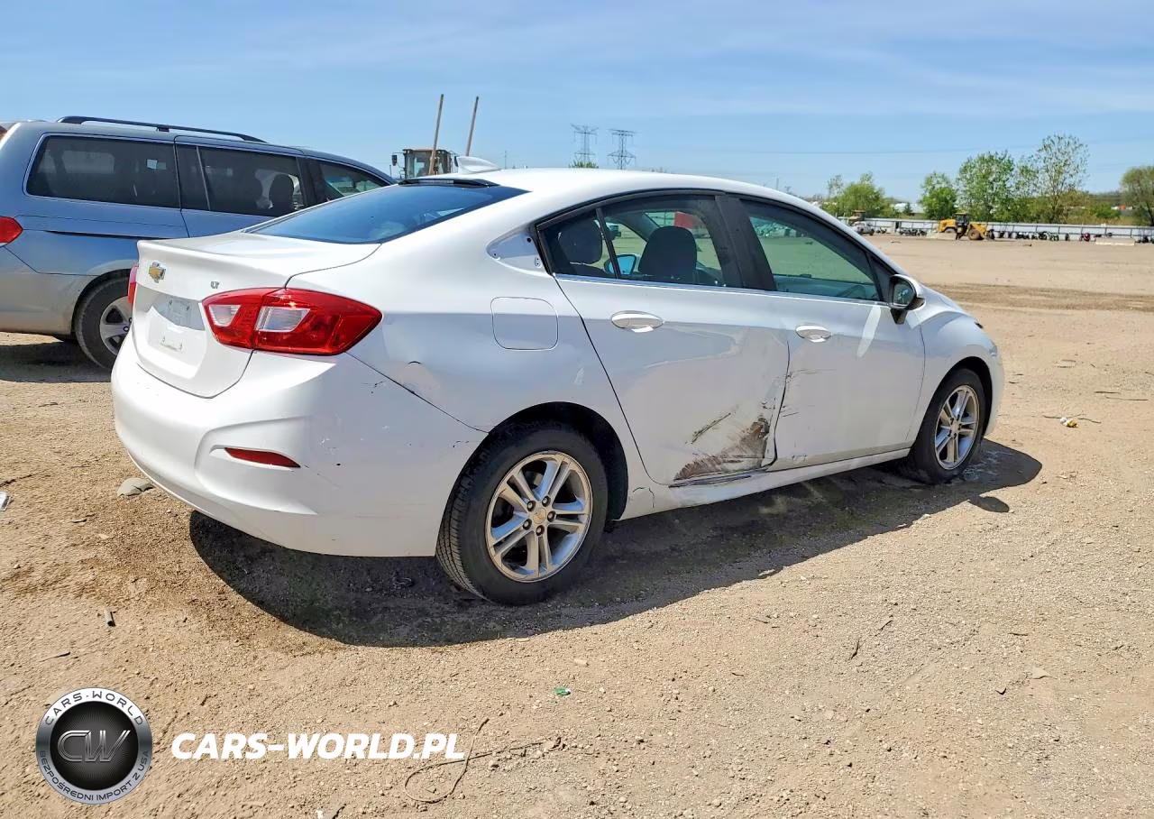 2017 Chevrolet Cruze Lt VIN:1G1BE5SM9H7232583 - 3