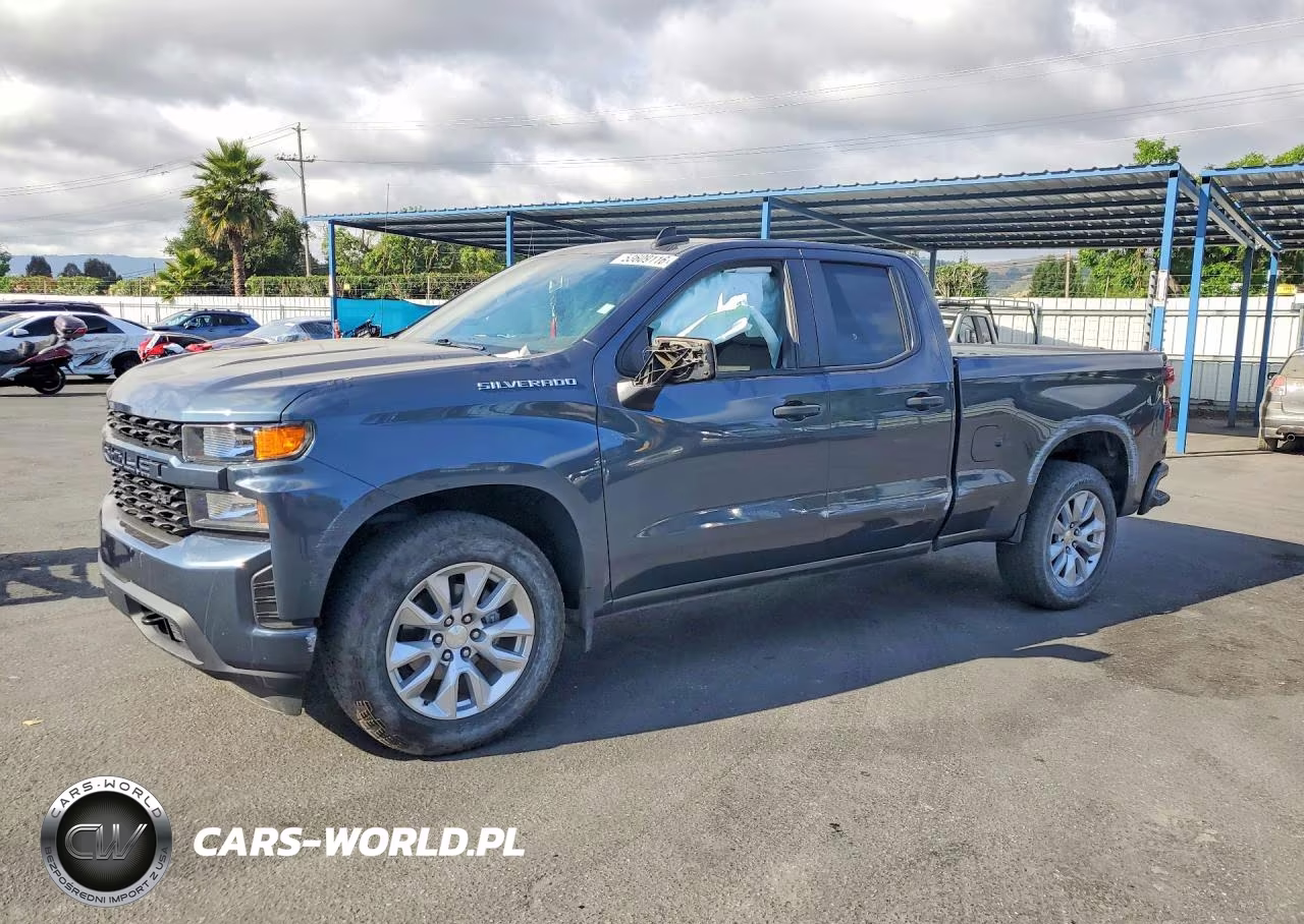 2022 Chevrolet Silverado Ltd C1500 Custom – zdjęcie 1 z 12