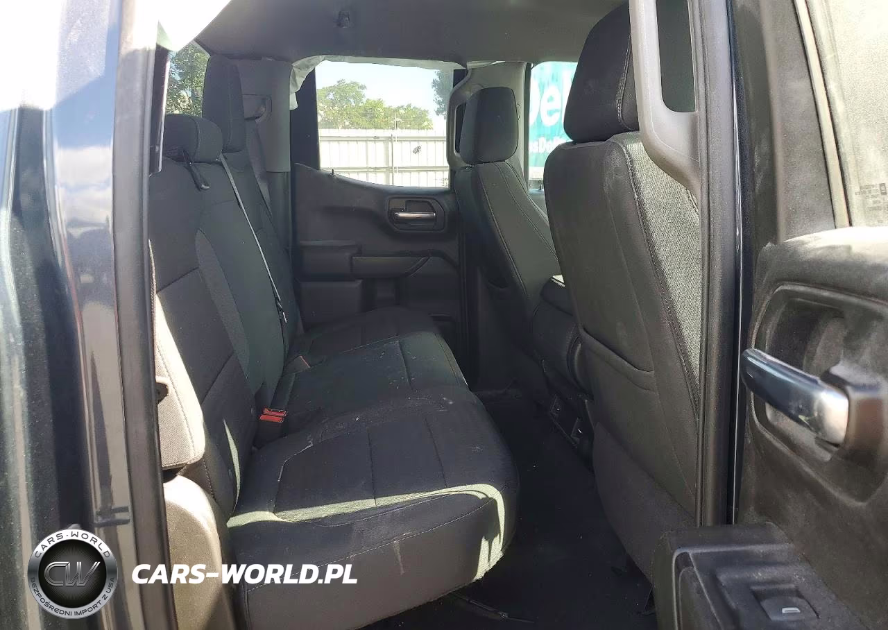 2022 Chevrolet Silverado Ltd C1500 Custom VIN:1GCRWBEK5NZ188464 - 10