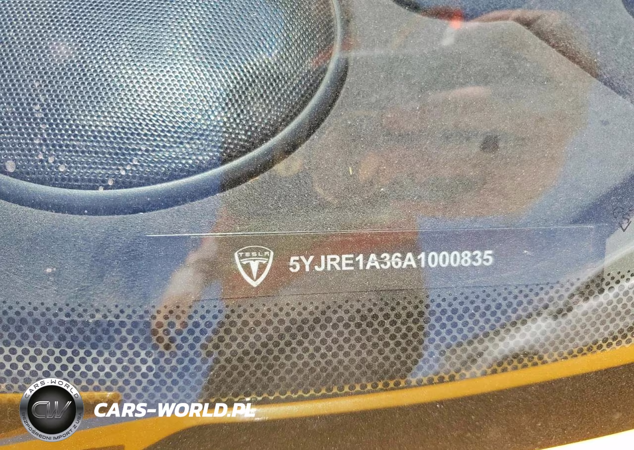 2010 Tesla Roadster VIN:5YJRE1A36A1000835 - 12