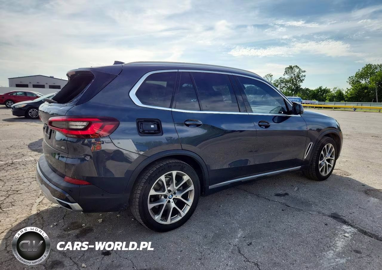 2021 BMW X5 xDrive40I VIN:5UXCR6C00M9F91922 - 3