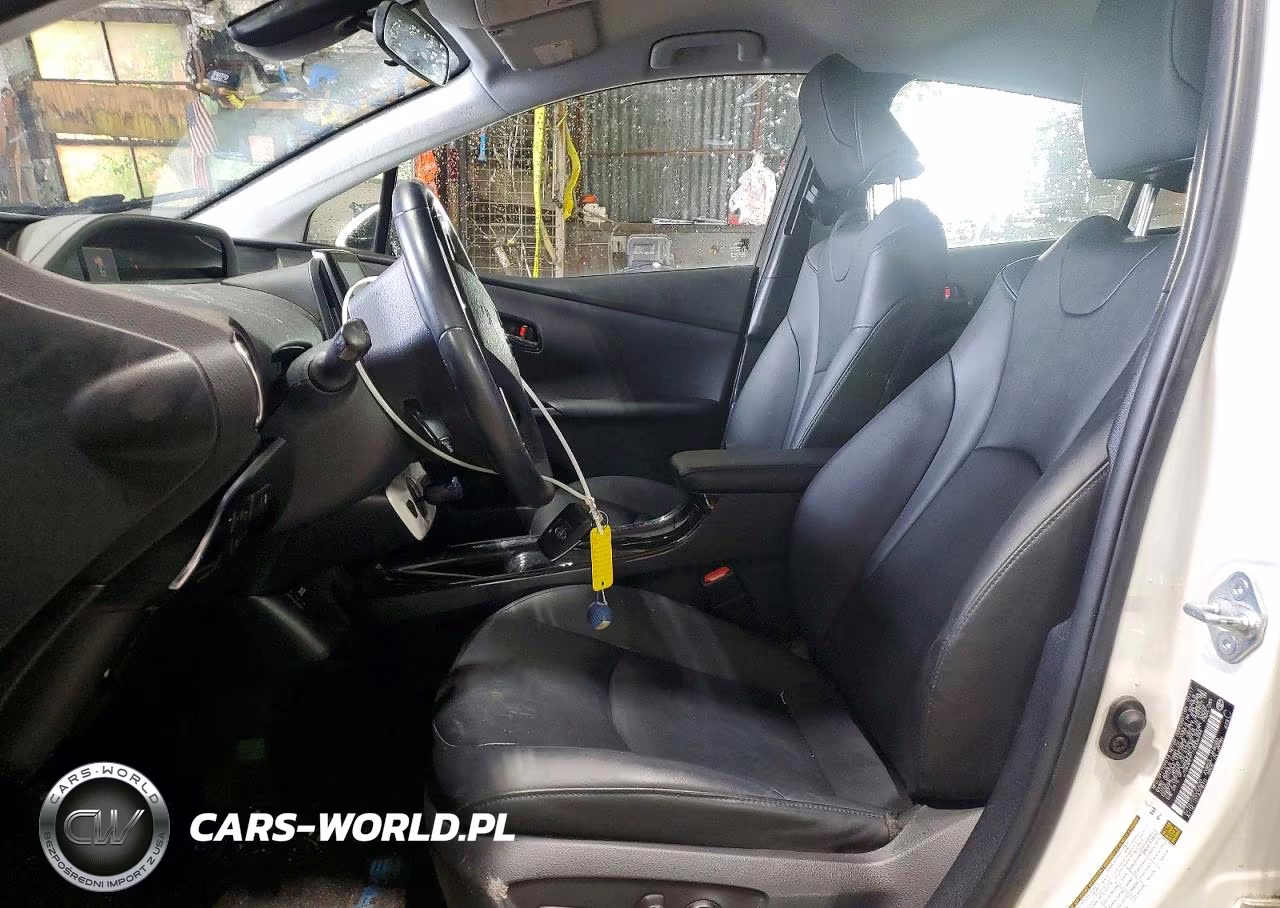 2017 Toyota Prius Prime Premium VIN:JTDKARFP1H3006494 - 7