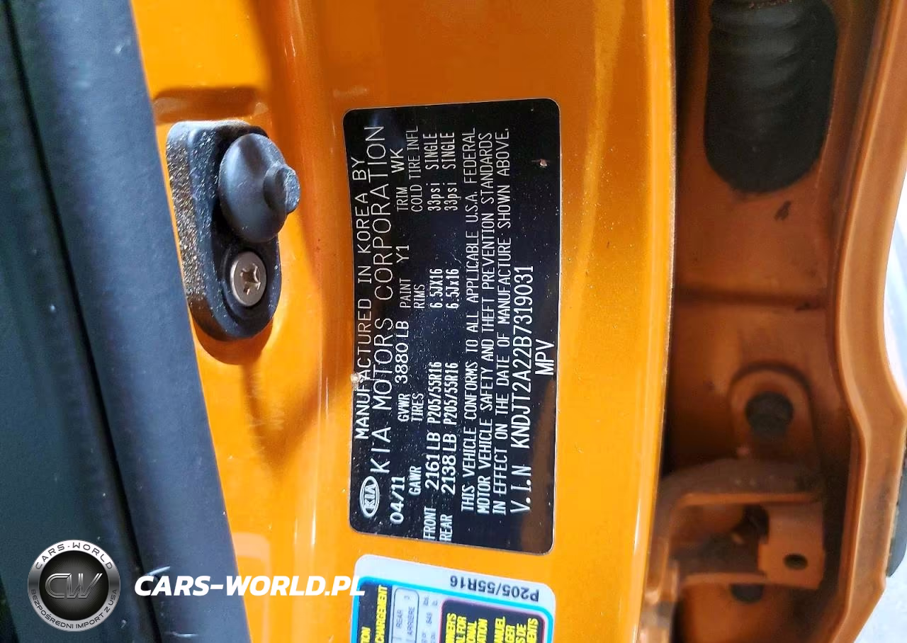 2011 Kia Soul + VIN:KNDJT2A22B7319031 - 13