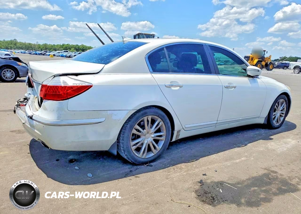 2011 Hyundai Genesis 3.8L VIN:KMHGC4DE7BU122896 - 3