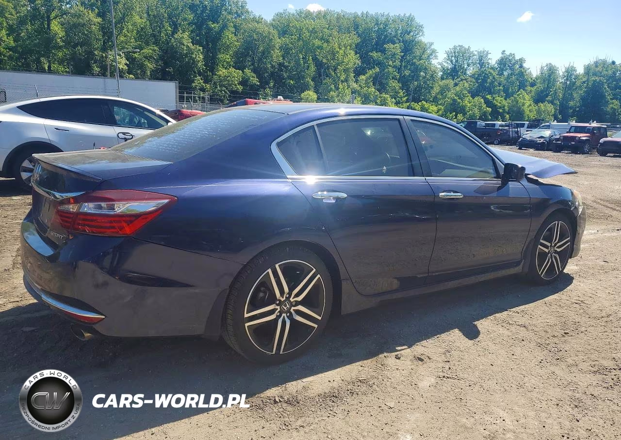 2017 Honda Accord Sport VIN:1HGCR2F54HA114821 - 3