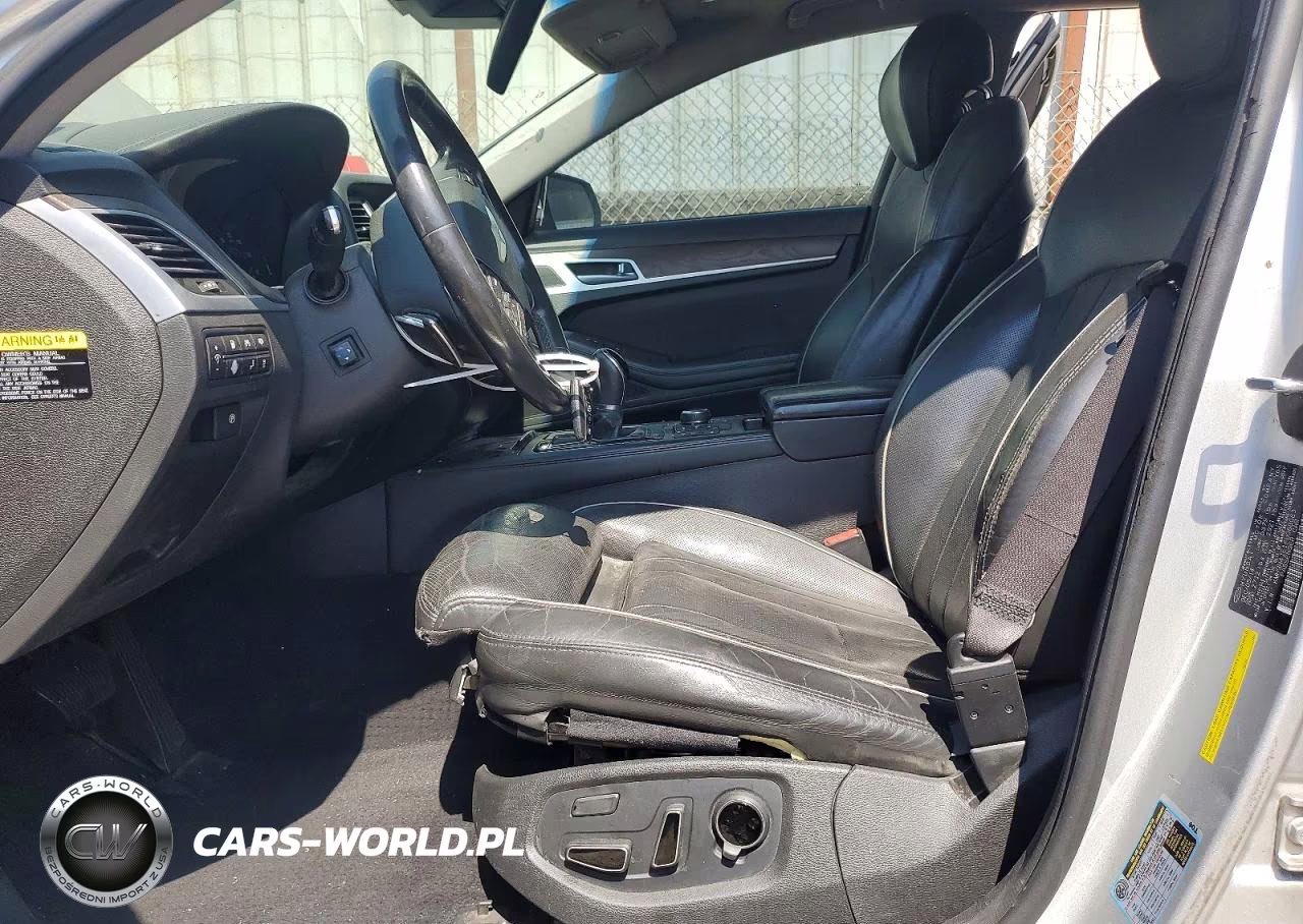 2015 Hyundai Genesis 3.8L VIN:KMHGN4JE1FU068063 - 8