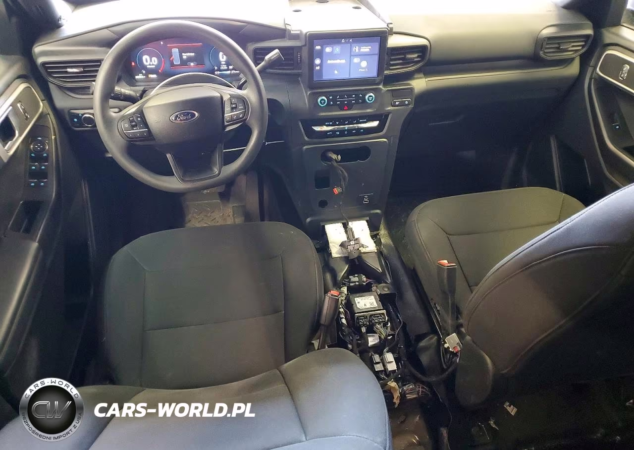 2025 Ford Explorer Police Interceptor VIN:1FM5K8AB1SGA02392 - 8