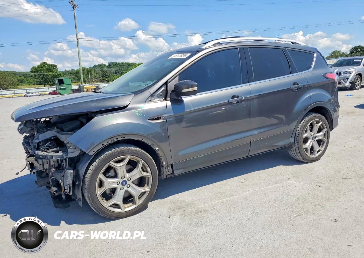 2017 Ford Escape Titanium – zdjęcie 1 z 13