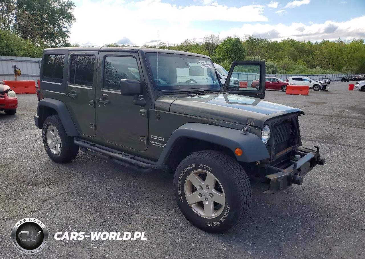 2016 Jeep Wrangler Unlimited Sport VIN:1C4BJWDG3GL118035 - 4