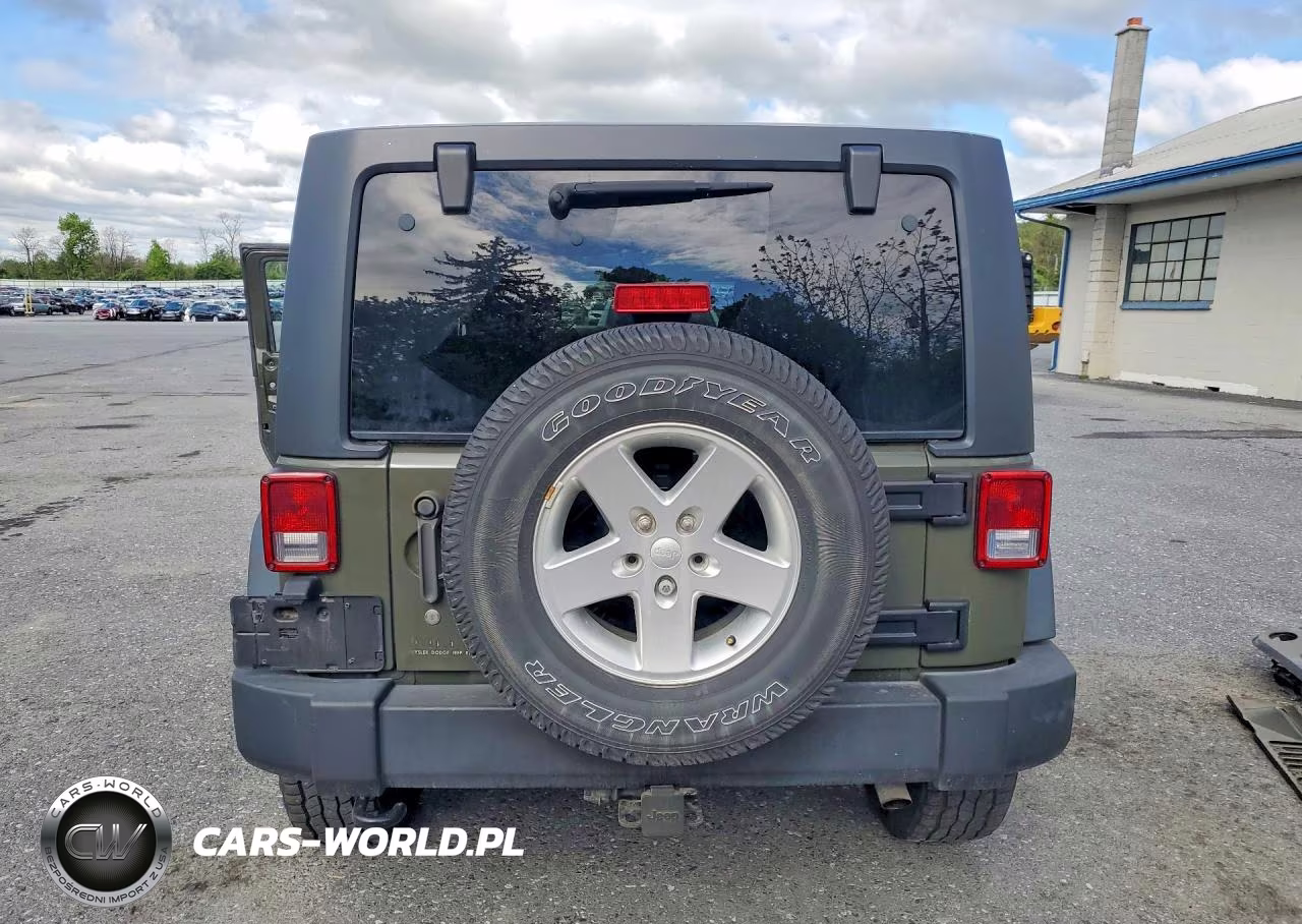 2016 Jeep Wrangler Unlimited Sport VIN:1C4BJWDG3GL118035 - 6