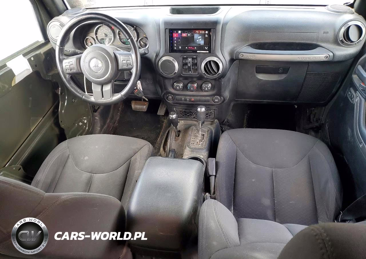 2016 Jeep Wrangler Unlimited Sport VIN:1C4BJWDG3GL118035 - 8