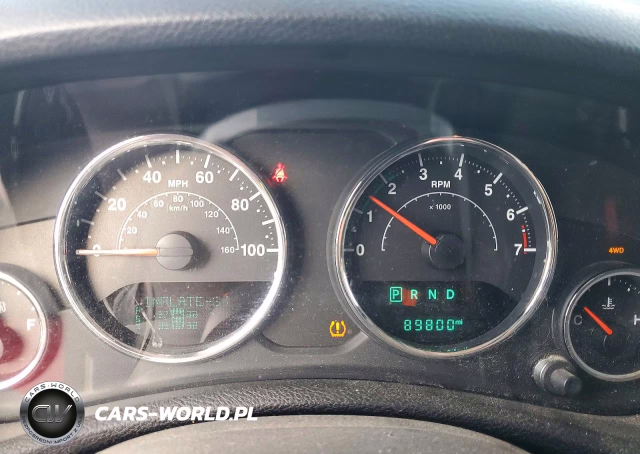 2016 Jeep Wrangler Unlimited Sport VIN:1C4BJWDG3GL118035 - 9