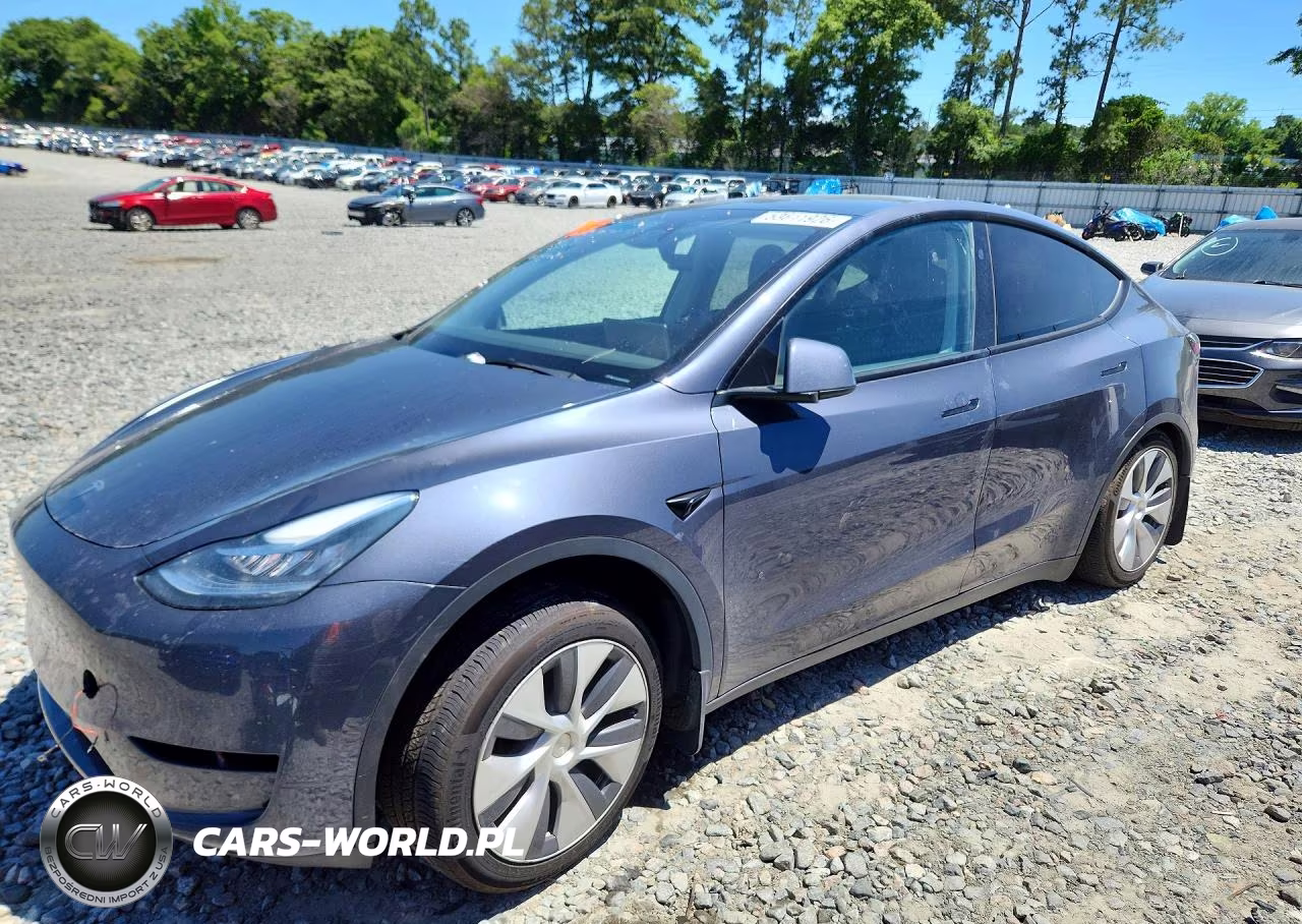 2023 Tesla Model Y – zdjęcie 1 z 13
