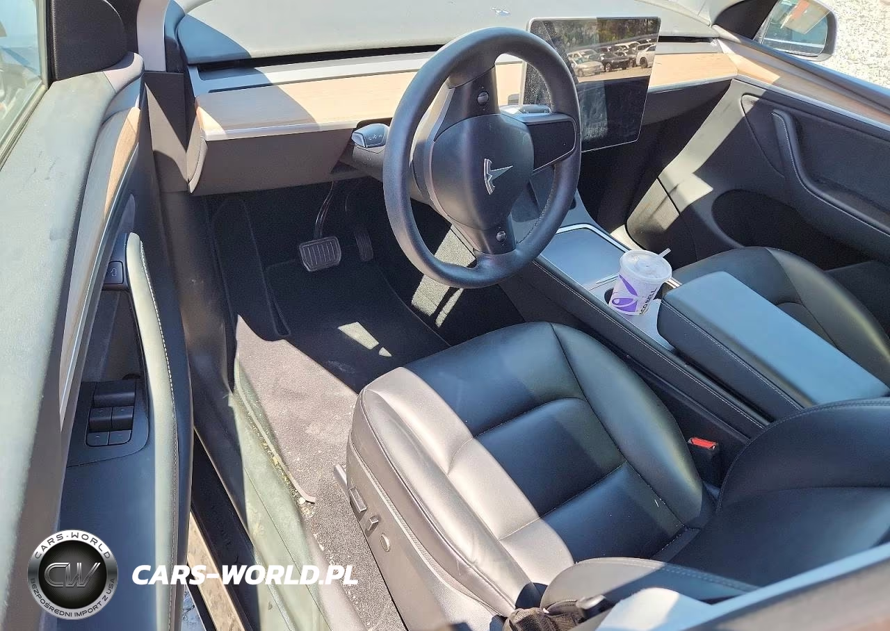 2023 Tesla Model Y VIN:7SAYGDEE0PA142371 - 8