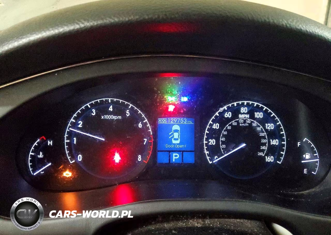 2009 Hyundai Genesis 3.8L VIN:KMHGC46E59U069316 - 9